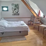Almasi Oeregmalom 3* Dunaalmás