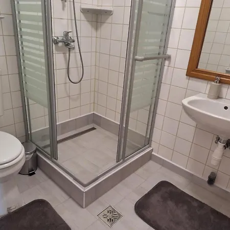Almasi Oeregmalom Πανσιόν 3*