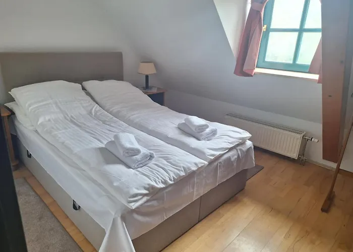 Almasi Oeregmalom Dunaalmás
